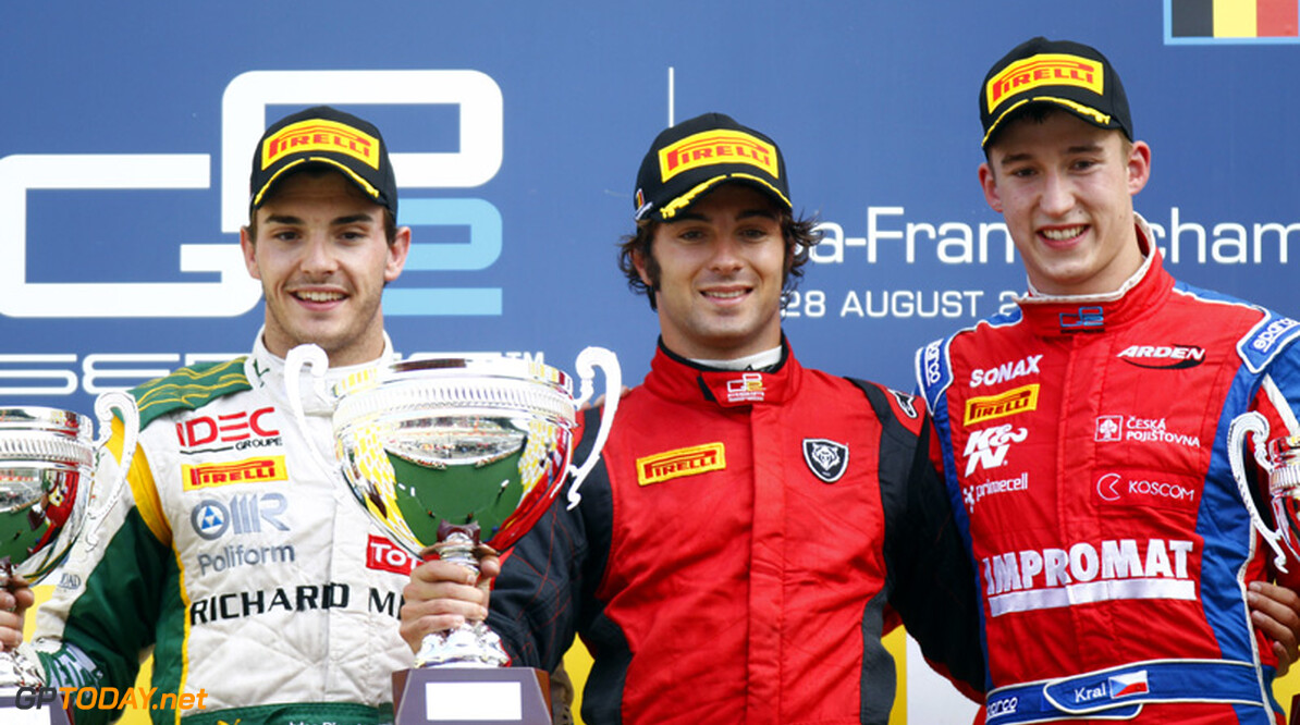 Luca Filippi blijft hopen op IndyCar-stoeltje voor 2012