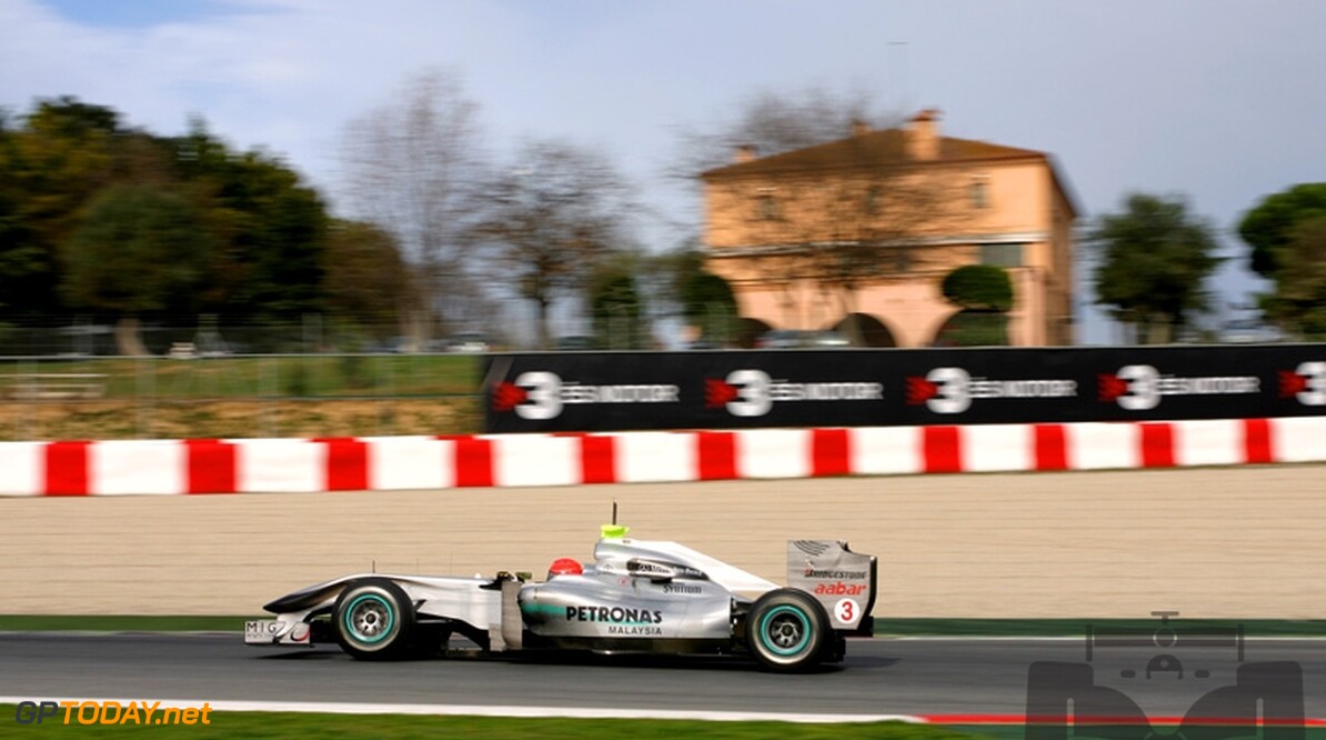 Brawn: "Rosberg kan beter overweg met Mercedes-bolide dan Michael"