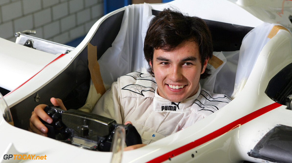 Foto's: Sergio Perez bezoekt Sauber-fabriek