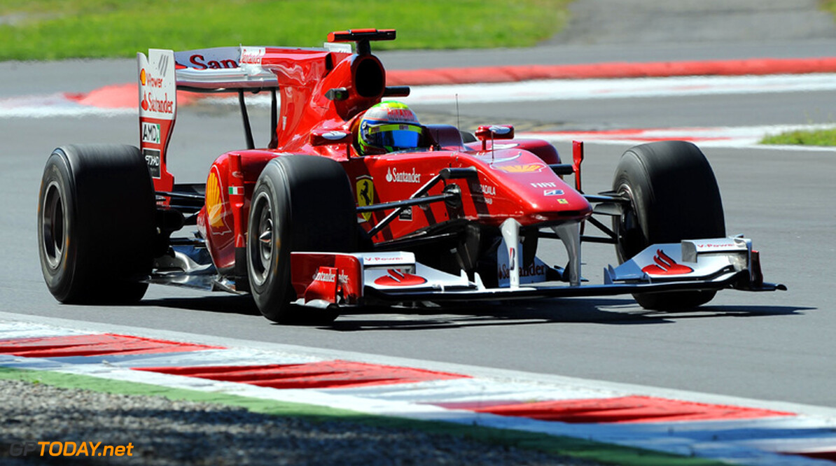 Felipe Massa ontkomt aan straf na kamikaze actie op Liuzzi