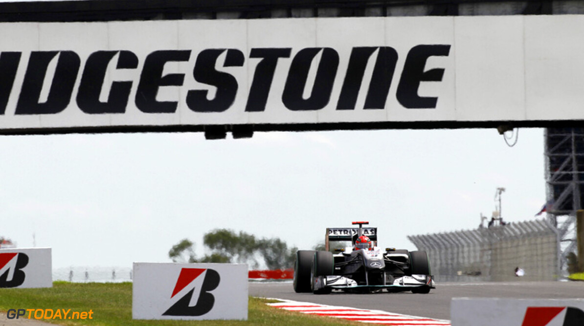 Ook Ecclestone twijfelt of Schumacher in 2011 op de grid staat