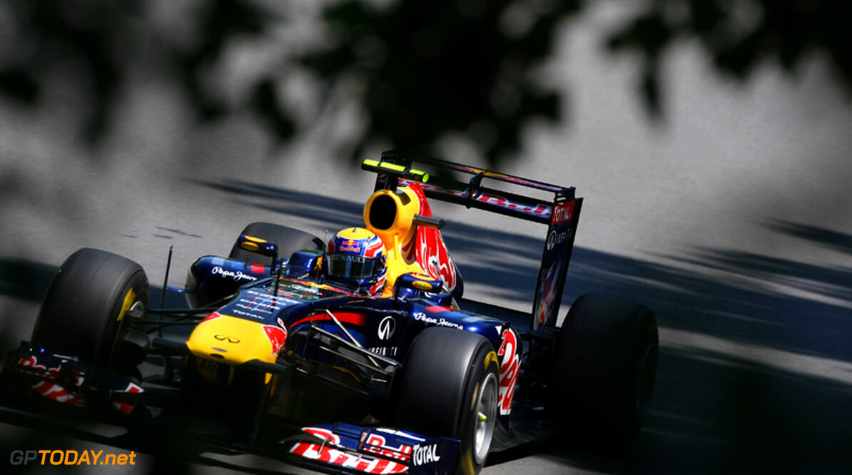 VT1: Mark Webber veruit de snelste in stoffig Valencia