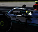 <b> Video: </b> Mercedes lacht met 'indringer' Schumacher
