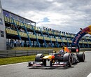 Coulthard zet TT Circuit Assen op stelten met spectaculaire demo