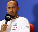 Häkkinen schrikt van tegenvallende Hamilton: "Enorm zwaar jaar voor Mercedes"