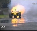 Fisichella zet Spa in vuur en vlam met motorplof - 2002