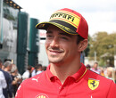 Leclerc wil Ferrari niet verlaten: "Doe ik pas als ik er niet meer in geloof"