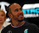 Mercedes steunt Hamilton: "Daar is hij het slachtoffer van"