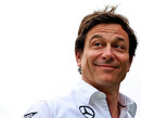 Toto Wolff: "Sainz is nog steeds een kanshebber voor Mercedes-stoeltje"