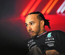 Complimenteuze Hamilton ziet Verstappen geen fouten maken