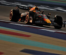 <b> Uitslag Grand Prix van Qatar: </b> Verstappen houdt hoofd koel en wint, discutabele straf Norris