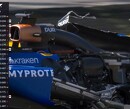 Albon verliest bodywork en zorgt voor chaos in kwalificatie