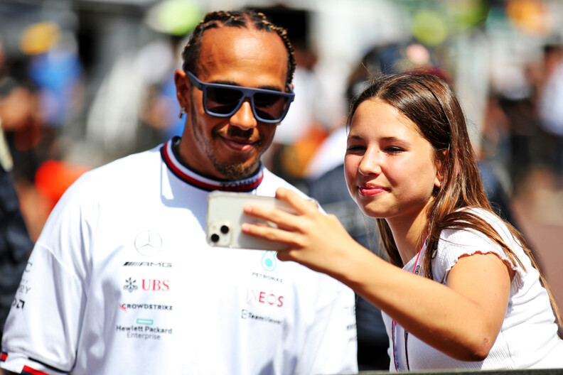 Hamilton denkt aan toekomst: "Ik zal altijd iemand zijn over welke coureur dan ook"