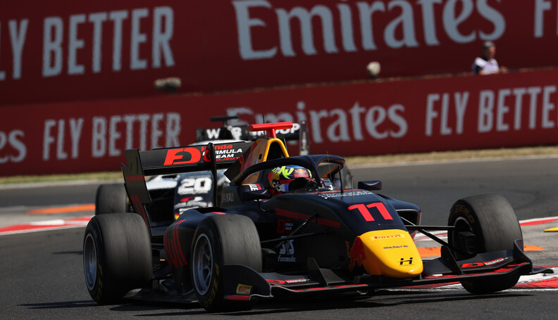 FIA Formula 3 Championship
Ayumu Iwasa (JPN) Tr...