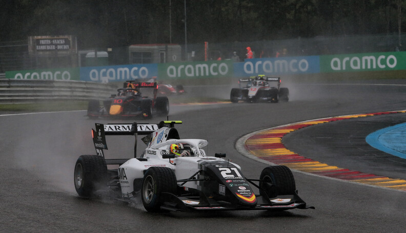 FIA Formula 3 Championship
Lorenzo Colombo (ITA...
