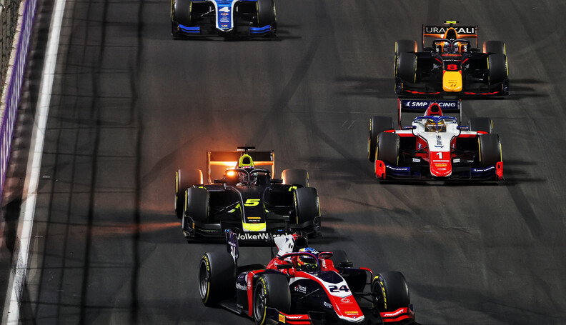 FIA Formula 2 Championship 
Bent Viscaal (NLD) ...