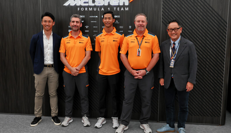 Formula One World Championship
(L to R): Kazuki Nakajima (JPN); Andrea Stella (ITA) McLaren Team Principal; Ryo Hirakawa (JPN) McLaren Reserve Driver; Zak Brown (USA) McLaren Executive Director; Akio Toyoda (JPN) President Toyota Motor Corporation.

23.09.2023. Formula 1 World Championship, Rd 17, Japanese Grand Prix, Suzuka, Japan, Qualifying Day.

- www.xpbimages.com, EMail: requests@xpbimages.com (C) Copyright: Moy / XPB Images
Motor Racing - Formula One World Championship - Japanese Grand Prix - Qualifying Day - Suzuka, Japan
XPB Images
Suzuka
Japan

Formel1 Formel F1 Formula 1 Formula1 GP Grand Prix one Suzuka Ci