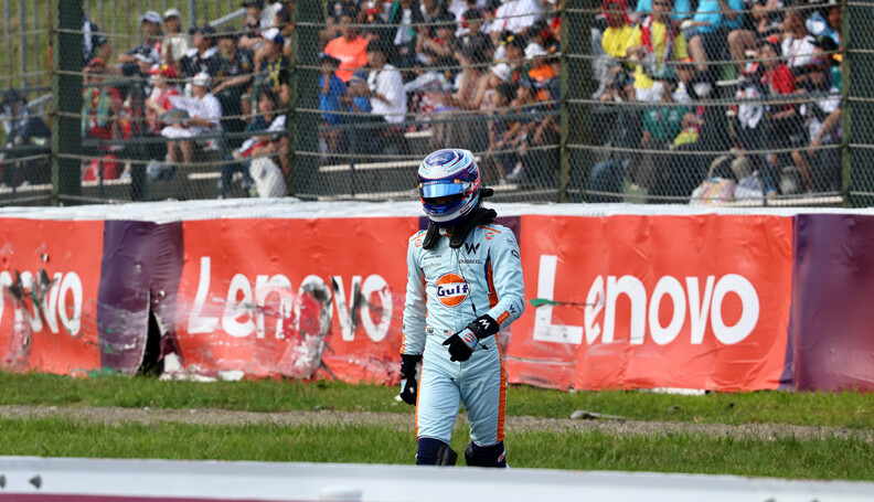 Formula One World Championship
Logan Sargeant (...