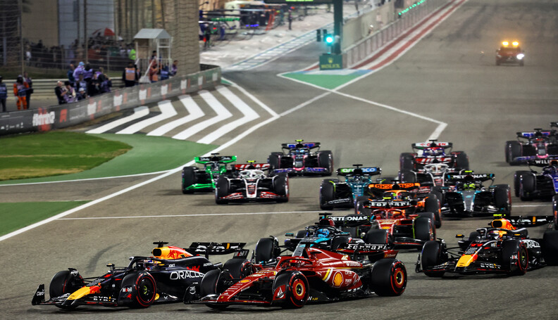 Formula One World Championship
Max Verstappen (NLD) Red Bull Racing RB20 leads Charles Leclerc (MON) Ferrari SF-24 at the start of the race.

02.03.2024. Formula 1 World Championship, Rd 1, Bahrain Grand Prix, Sakhir, Bahrain, Race Day.

- www.xpbimages.com, EMail: requests@xpbimages.com (C) Copyright: Batchelor / XPB Images
Motor Racing - Formula One World Championship - Bahrain Grand Prix - Race Day - Sakhir, Bahrain
xpbimages.com
Sakhir
Bahrain

Formel1 Formel F1 Formula 1 Formula1 GP Grand Prix one Bahrain I