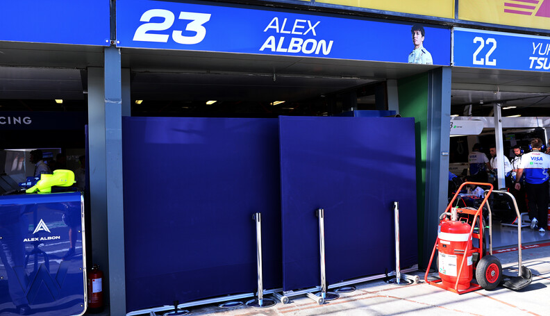 Formula One World Championship
Pit garage of Al...
