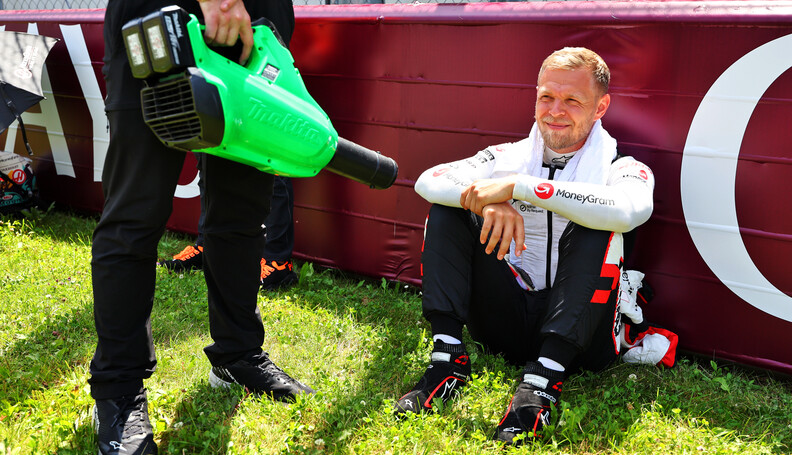 Formula One World Championship
Kevin Magnussen ...
