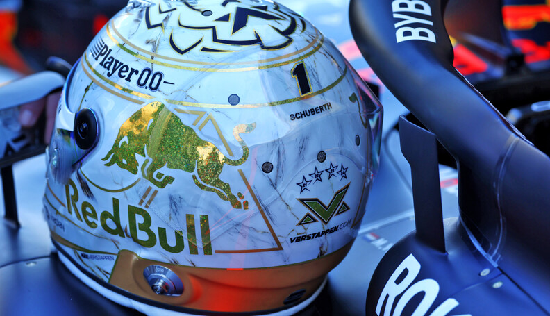 Formula One World Championship
The helmet of Ma...