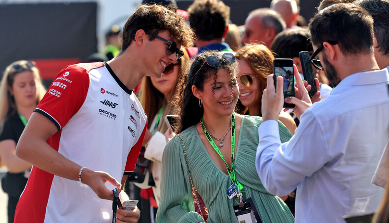 Formula One World Championship
Oliver Bearman (...